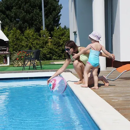 Semesterbostad Dom Przy Basenie *