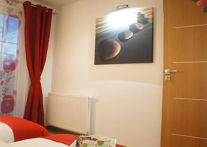 Dom Przy Basenie * Пуцк